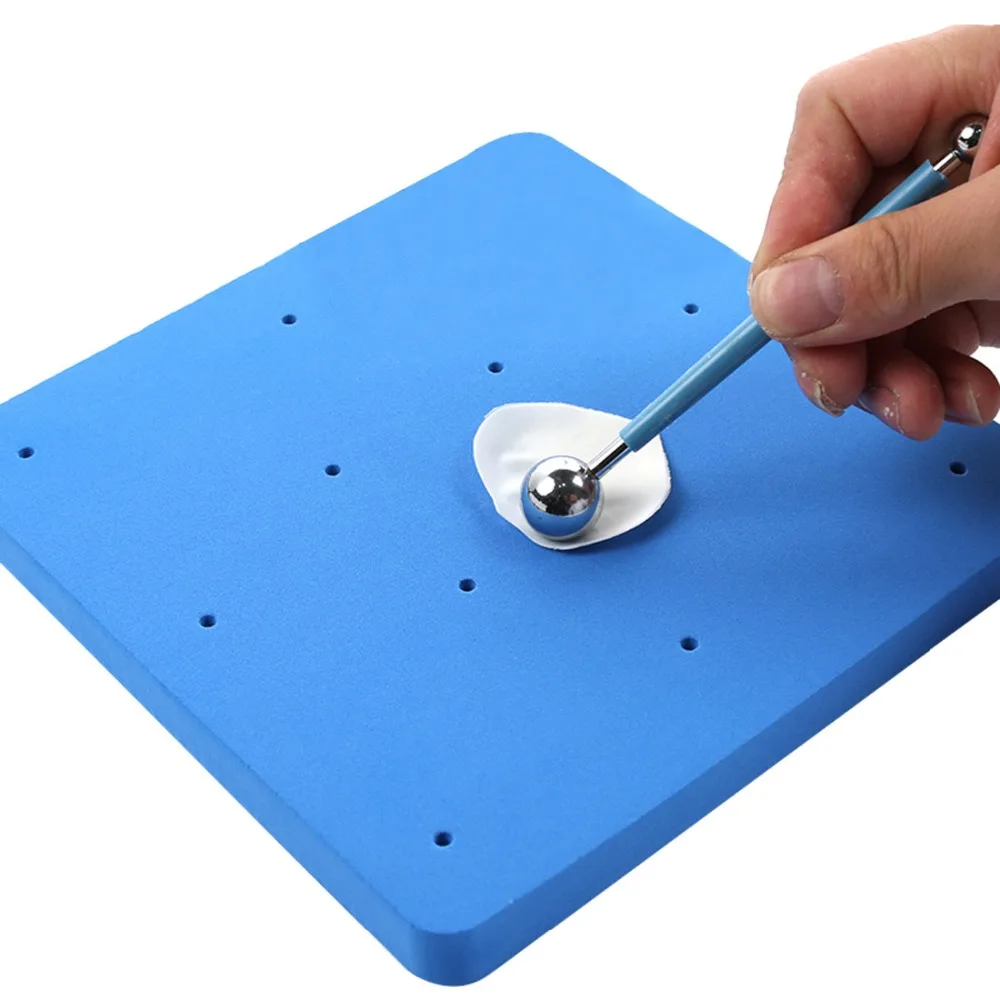 

Random Color The Double-sided Five-hole Fondant Cake Mat Square Sponge Foam Pad Decorating Nail Set DIY Tool Mold