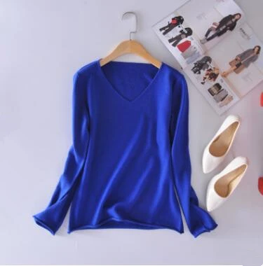 2017 New Women's Autumn Winter European Style Fashion Outwear Pullovers Knitted Cashmere Blend Sweater Female VNeck Pullover 953