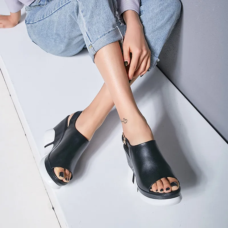 YMECHIC/ г. летние женские босоножки из натуральной кожи с открытым носком обувь на танкетке черные, белые сандалии-гладиаторы на платформе с пряжкой