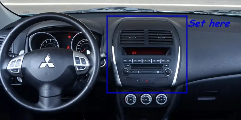 Mitsubishi-ASX-2011-interior-1-S