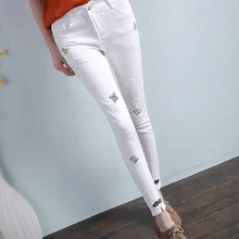 Women White Hole Letter Print Jeans 2017 New Summer Fashion Ladies Denim Penice Pants L687
