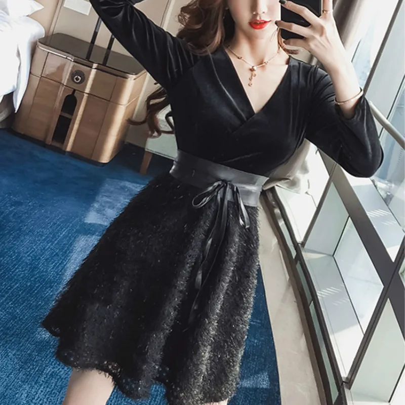 French niche belt bandage dress retro Slim Mini Sexy dress autumn winter 2019 new gold velvet stitching V-neck Short dress women French niche belt bandage dress retro Slim Mini Sexy dress autumn winter 2019 new gold velvet stitching V-neck Short dress women