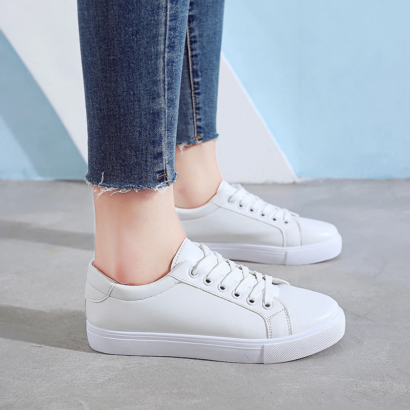 

2019 New Women Casual Shoes Breathable Pu Leather Vulcanize Female Fashion Summer Sneakers Lace Up Soft White Leisure Footwears