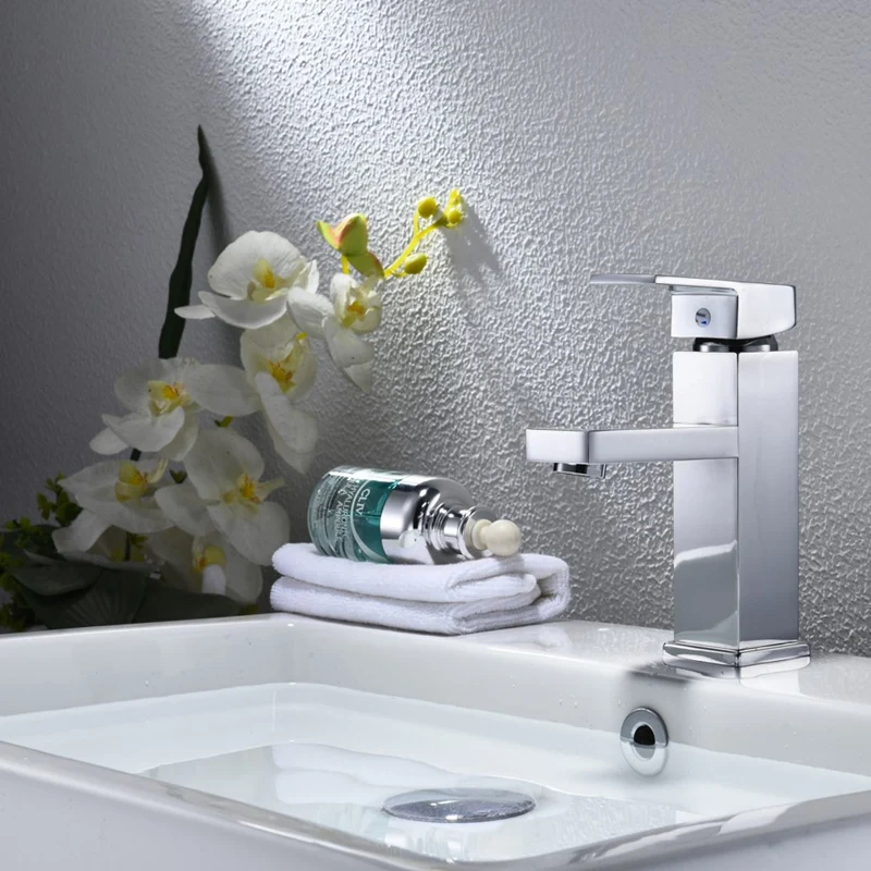 

chrome plated Bathroom Basin Faucet Brass Mixer Tap Silver Faucet. Single Handle Single Hole Deck Mounted basin sink Mixer Tap