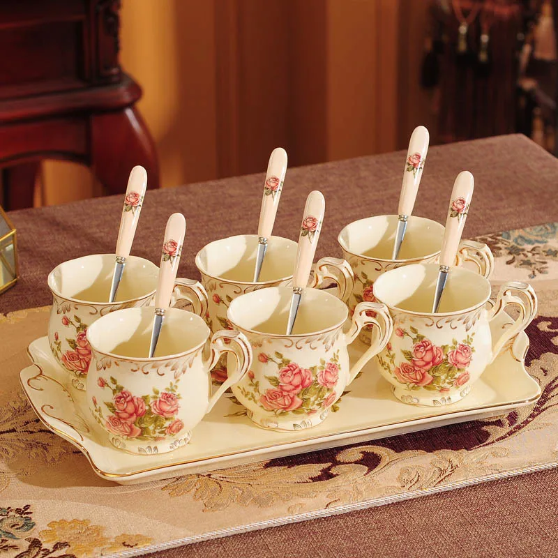 Европейский Королевский набор кофейных чашек, чашки для холодной и горячей воды, британский фарфоровый чайный сервиз, чайные сервизы, вечерние чайные чашки - Цвет: A18
