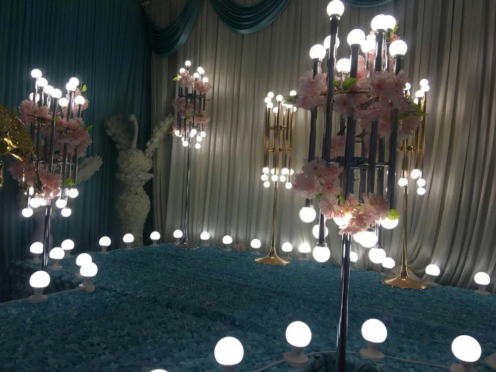 

Wedding road 18 LED light wedding decorations prop
