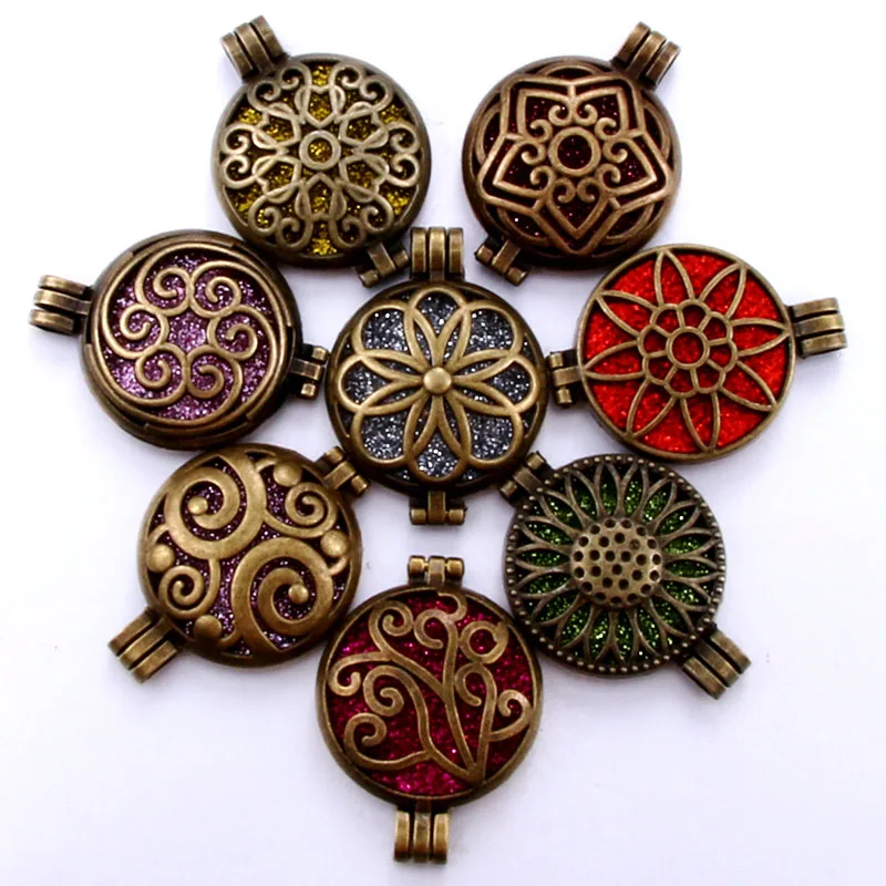 

Pattern shape Aroma Diffuser Necklace Bronze Lockets Pendant Perfume Essential Oil Aromatherapy Locket Necklace With Pads