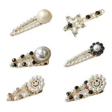 Korean Jewelry Hollow Out Triangle Duckbill Hair Clip Ladies Imitation Pearl Smile Face Rhinestone Hairpins Metal Alloy Barrette faux sapphire alloy hollow out floral barrette