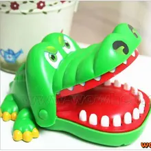 New Novelty Items Children Gift Magic Crocodile Mouth Dentist Bite Game Toys Party Keychain NSWOB kids toy funny toy