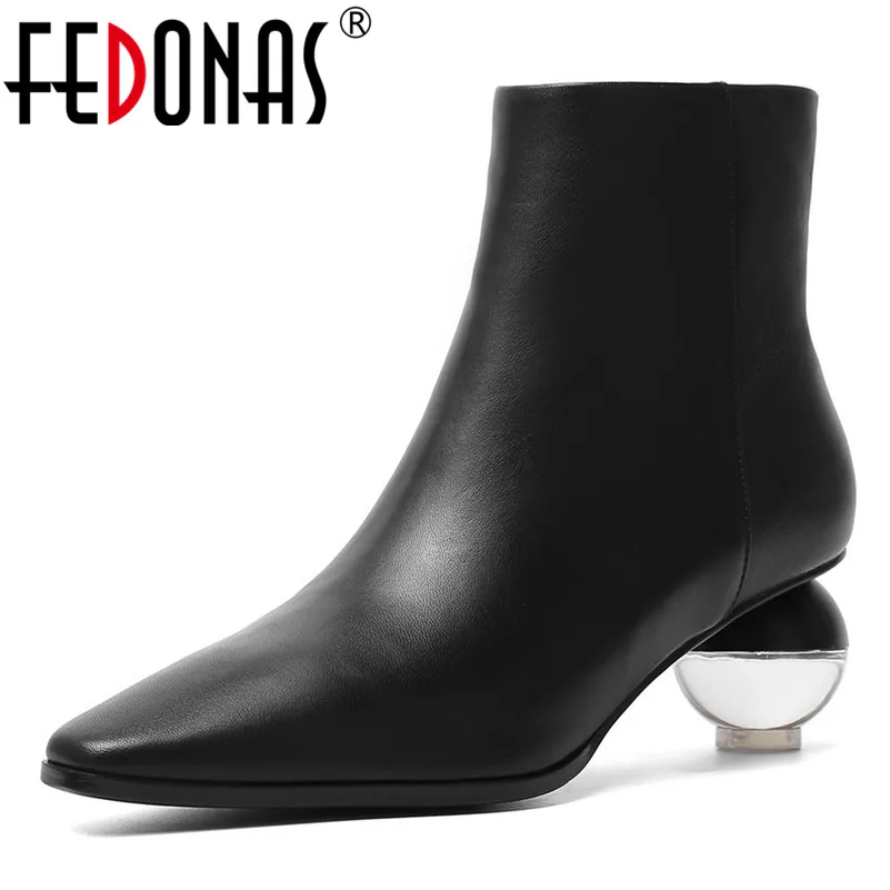 ladies heeled chelsea boots