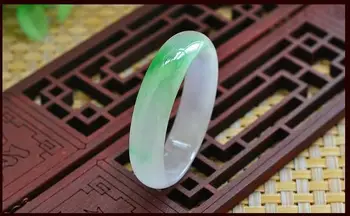 

Natural bracelet Yang green violet jade bracelet Myanmar ice glutinous species ice through the jade bracelet