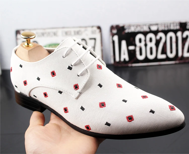 Роскошные Дизайнерские мужские туфли-оксфорды с цветочным узором; тип личности; Туфли-оксфорды на плоской подошве; свадебные туфли; zapatos hombre
