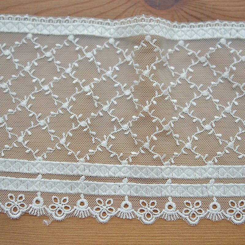 683 (4)