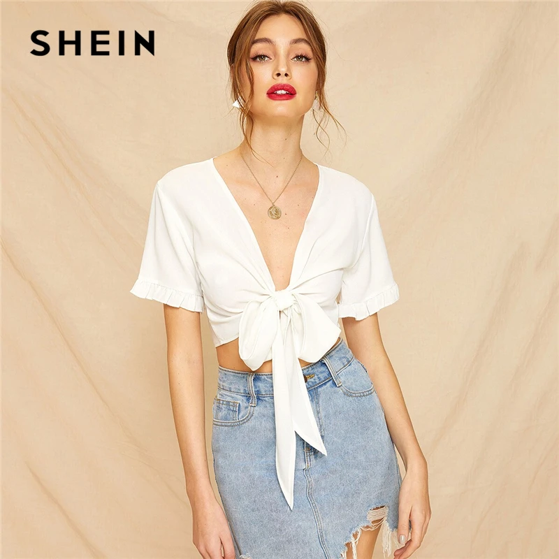 SHEIN Узелок спереди оборка манжеты укороченная блузка белая сексуальная глубокий v-образный вырез женские топы и блузка летние Однотонные блузки с коротким рукавом