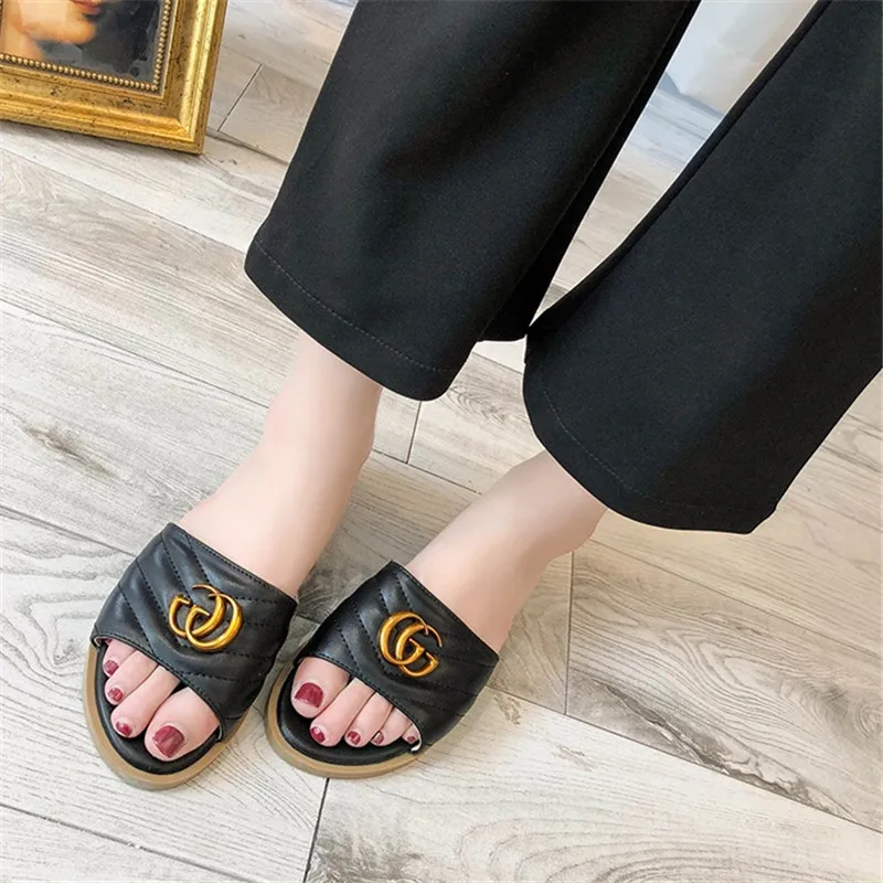 

2019 Fashion Women Slipper Rome Open Toe Low Heel Solid Metal Decoration Slides Handmade Slip-on Casual Ladies Thick Heels Shoes