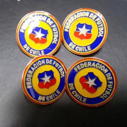 

50pcs/lot 31 Teams Can Shoose Chile Russia Football Pins Broches/football Crafts Souvenir Gifts For Soccer Fans Psg Soccer Badge