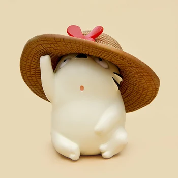 

Miyazaki Hayao My Neighbor Totoro Toys Cute White Totoro With Straw Hat Resin Action Figure Collection Model Toy for Kids Gifts