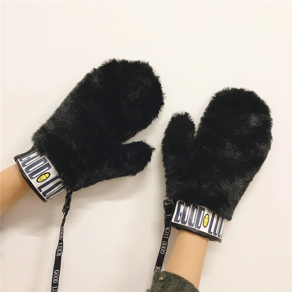 

New fashion Korean version of the velvet mittens female autumn and winter cute student cute hanging neck warm plus velvet