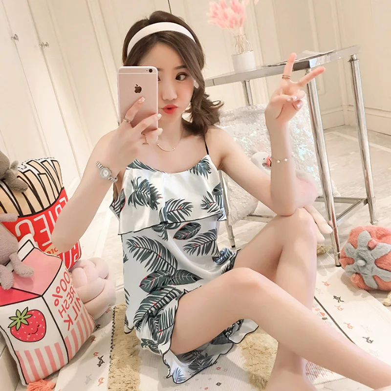 

summer 2019 Pyjamas women satin pajamas set sexy lingerie fashion print camisole+shorts 2pcs home clothing pijama mujer with bra