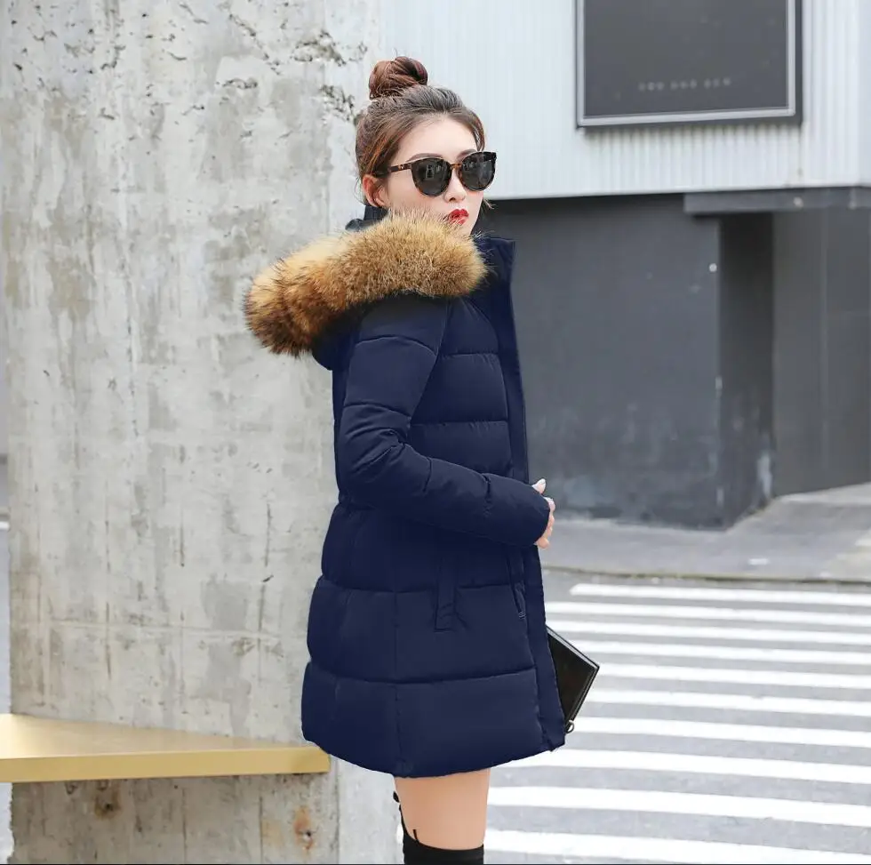 С меховым капюшоном-воротником, Длинная зимняя куртка для женщин, толстая, с хлопковой подкладкой, теплая, с поясом, тонкое черное пальто для женщин, зима, женские парки - Цвет: Синий