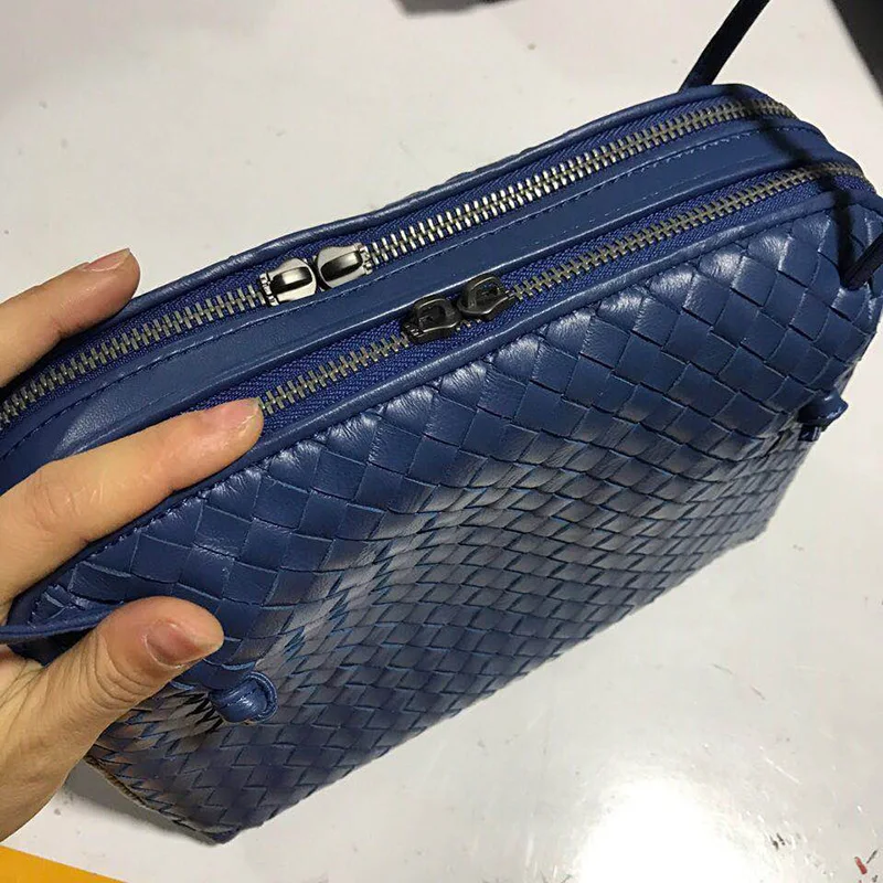 Fashion Double Zipper Sheepskin Handmade Woven Shoulder Bag Quality Genuine Leather Weave Cross-body Ladies Messenger Bag Purse - Цвет: Royalblue