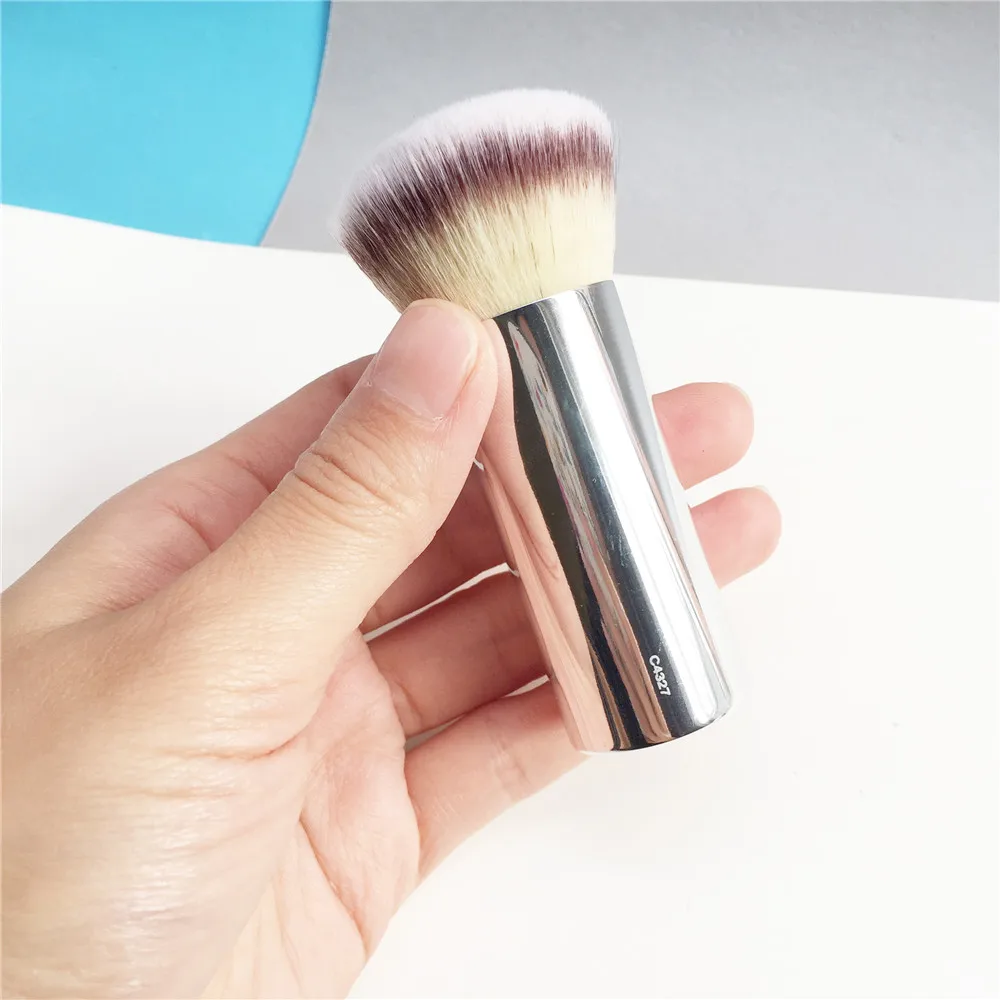 IT COSMETICS Complexion Perfection Buki Brush _ 3