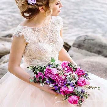 

SOFUGE Scoop Neck Cap Sleeve See-through Lace Back Buttons Wedding Dress 2019 Boho Vestido De Noiva