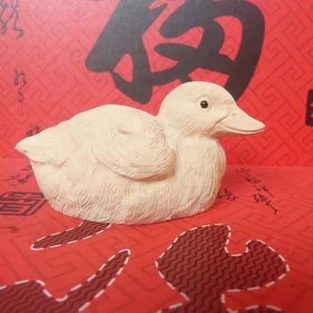 

Natural leaflet boxwood, wood carving, duckling, decorative crafts, pendants.