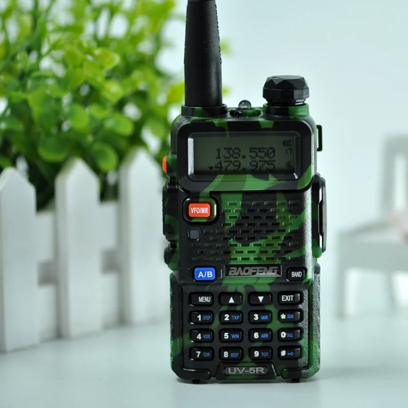BaoFeng UV-5R long-range wireless Portable Walkie Talkie power 5W  Professional Dual Band VHF&UHF136-174MHz&400-520MHz