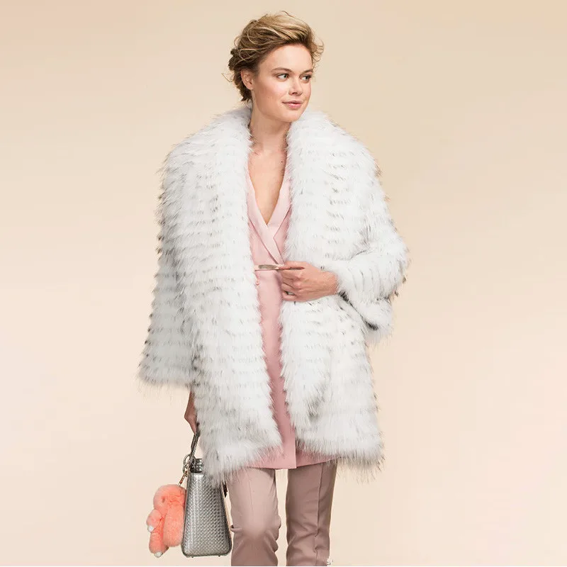 Модная Длинная зимняя верхняя одежда с большим меховым отложным воротником, роскошное Женское пальто из меха енота, одноцветная куртка