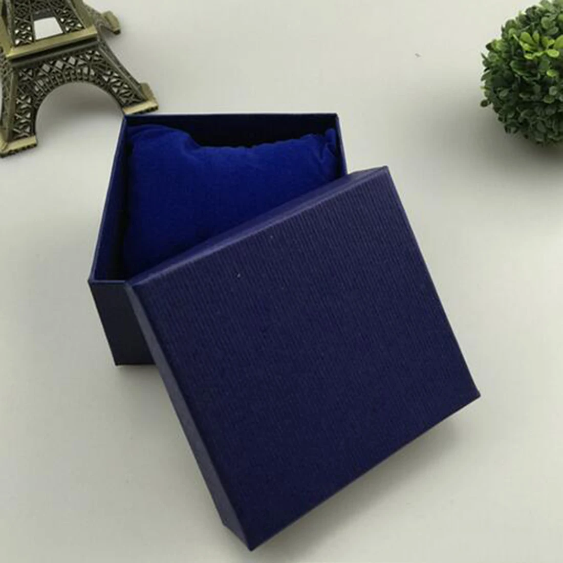 

wholesaling Practical Jewelry Box Gift Boxes for Bracelet Earrings Watch Case with Foam Pad