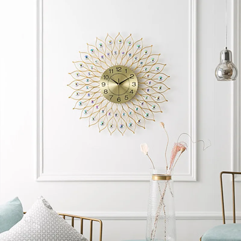 

Watch Creative Wrought Iron Living Room Wall Clock Modern European Personality Decoration Mute Quartz Wall Clocks