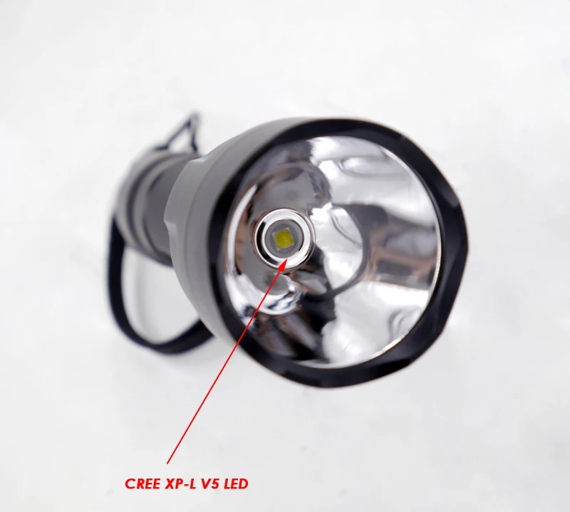 C8 CREE XP-L V5 LED flashlight (1)