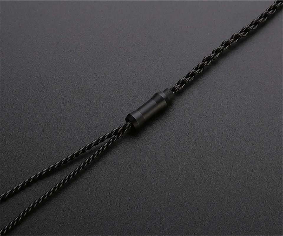 TRN_Original_Black_Replacement_Cable_0.75_0.78 mm_2_Pin_Headphone_MMCX_Upgraded_Cable_3.5mm_Earphone_Wire_For_TRN_V10_V20_V60_V80 (4)