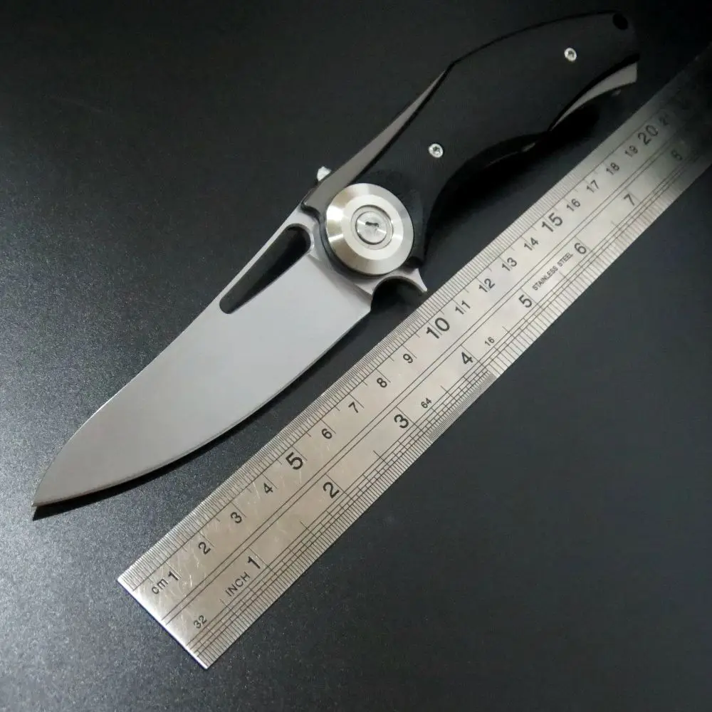 

New EDC Tools Wild Boar Folding Knives D2 Blade Plating Titanium Steel Handle Flipper Camping Outdoor Survival Tactical Knife