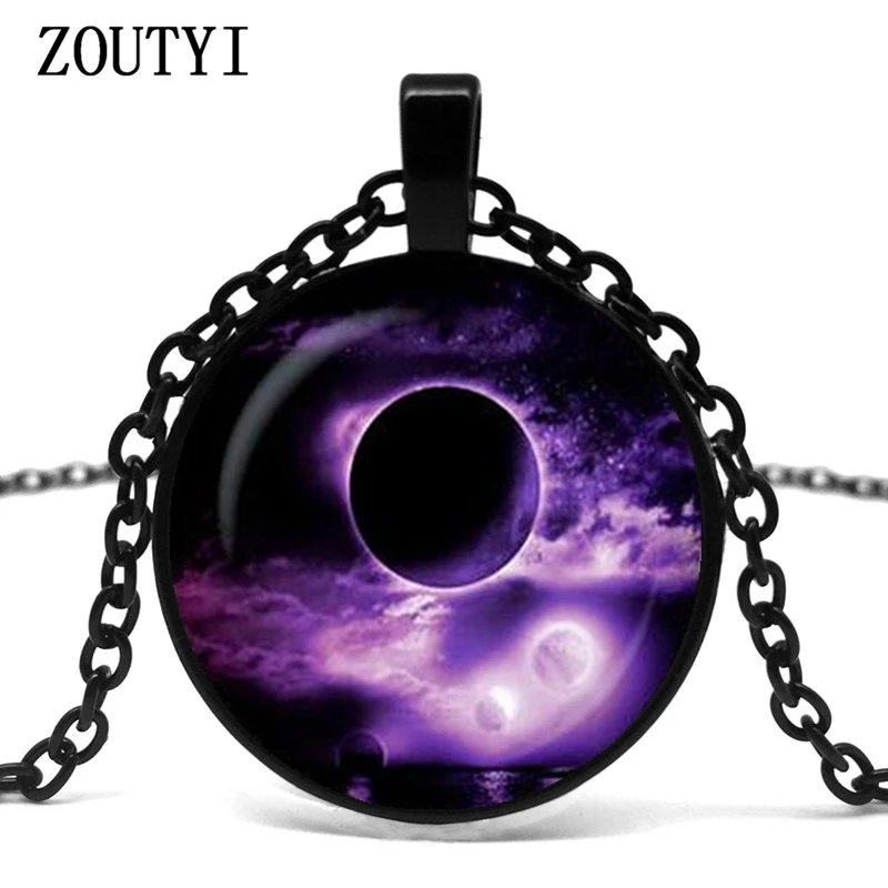 

2018/ new hot purple moon glass pendant full moon necklace space moon pendant moon nebula necklace.
