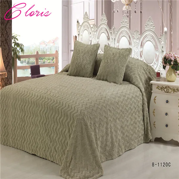 

CLORIS"Fashion Polyester Faux Fur Blanket 220x240 Russian Shipping Luxurious Solid Bedspread on the bed