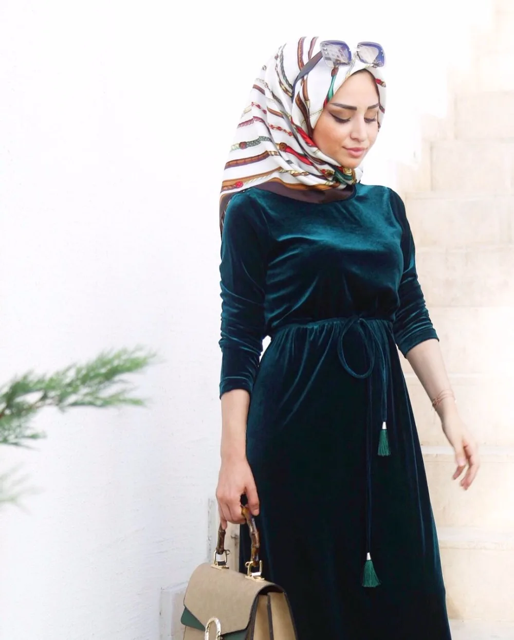 Элегантные мусульманские вельветовые платья Abaya Jubah одежда для Среднего Востока