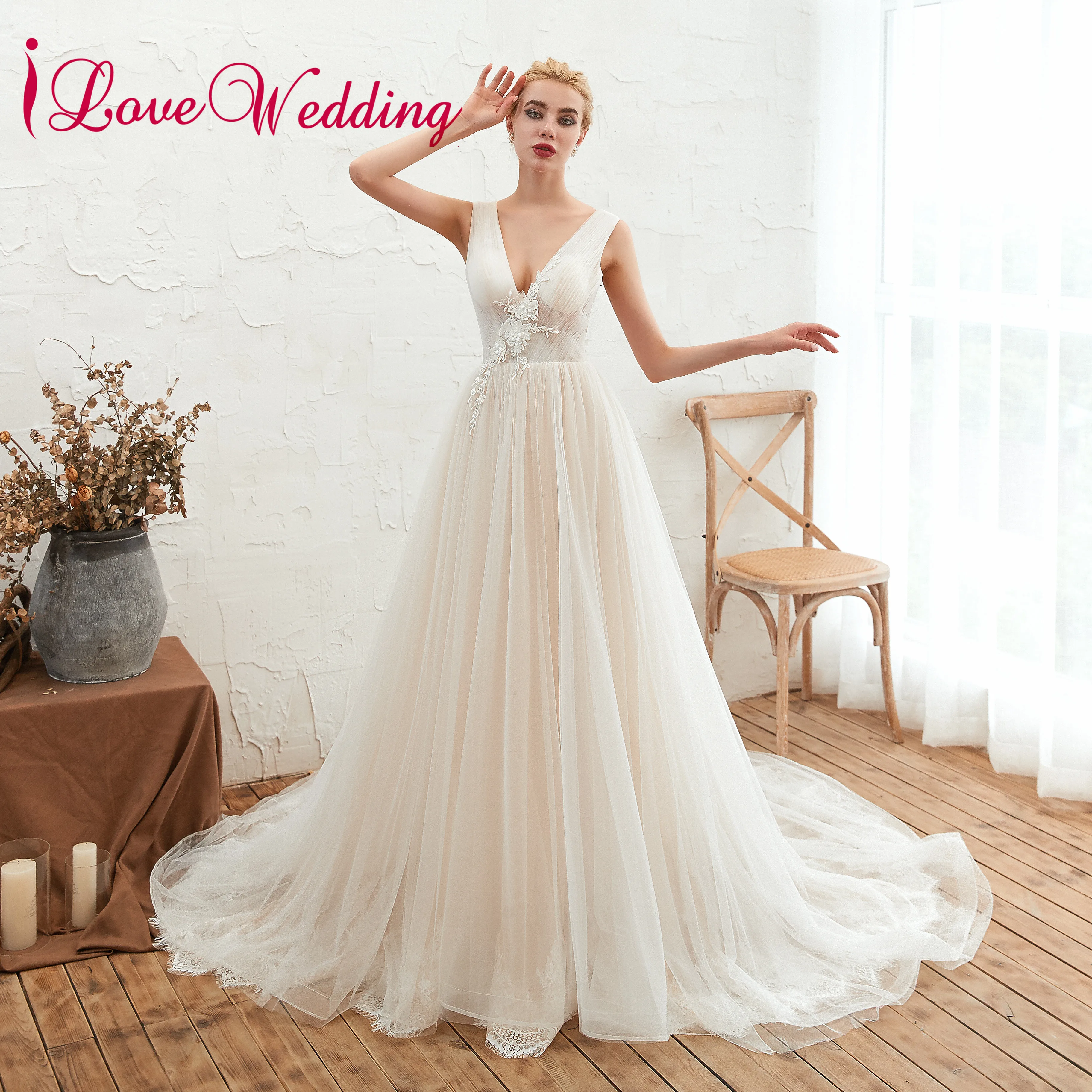 

New Arrival 2019 Boho Wedding Dresses Sexy V Neck Pleated Custom made A Line Court Train Beach Wedding Gown