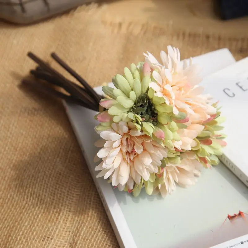 8573460858_1885843273