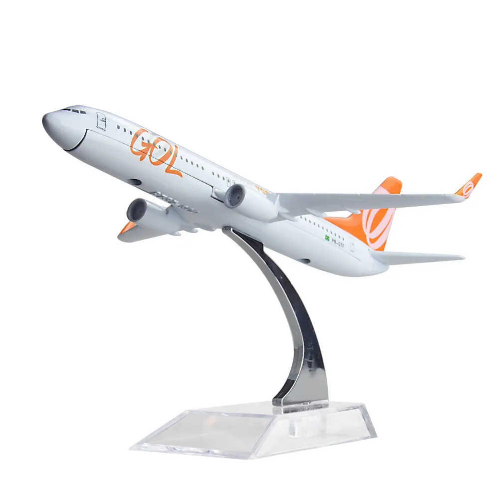 Brazil GOL Airlines Boeing 737 16cm decoration airplane models child