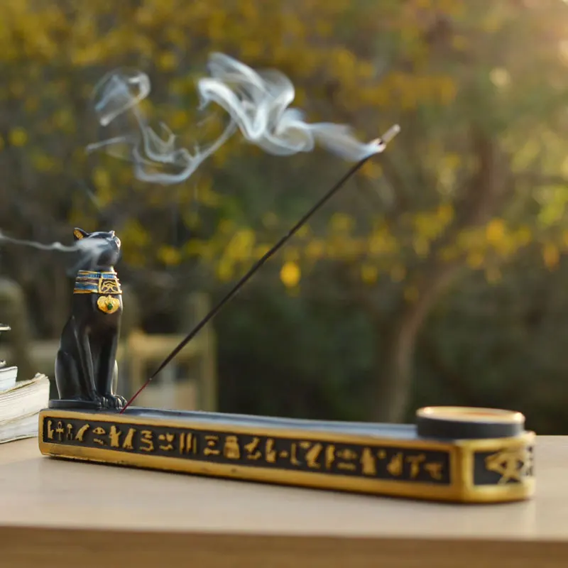 

Egyptian cat God/Pharaoh aromatherapy furnace indoor club plate home plug incense point incense mat utensils ornament
