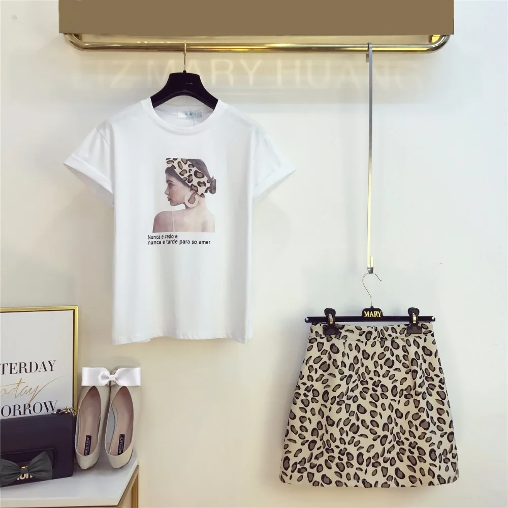 Летние модные комплекты, женская футболка с круглым вырезом и коротким рукавом с принтом+ леопардовая юбка, комплекты из двух предметов, женские костюмы A1198