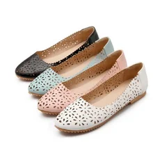 Kvoll женская дешевая обувь с цветами с узором максимальный размер 46 45 47 круглый носок женская повседневная обувь на плоской подошве итальянский комплект из туфель и сумочки