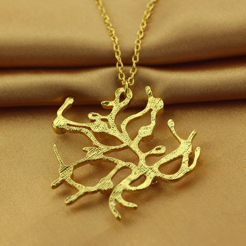 Ожерелье AOLOSHOW из розового золота с изображением красавицы и чудовища Белль