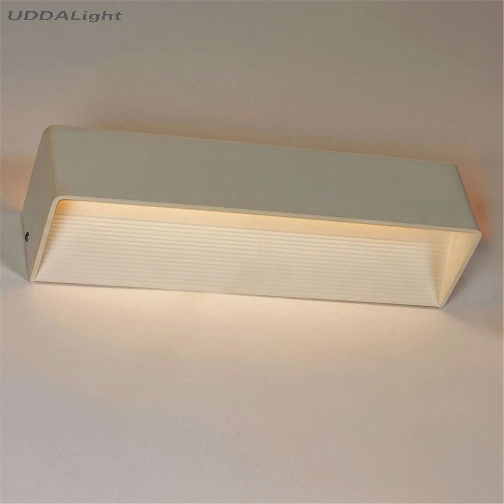 

wall lamps nordic 10W sconce wall lights 100*100*350MM black/white one 30% off