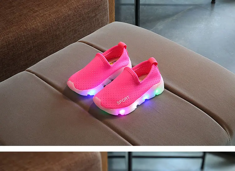 Glowing-sneakers-1_02