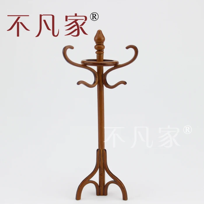 

Dollhouse 1/12 Scale Miniature furniture Well made Clothes hanger