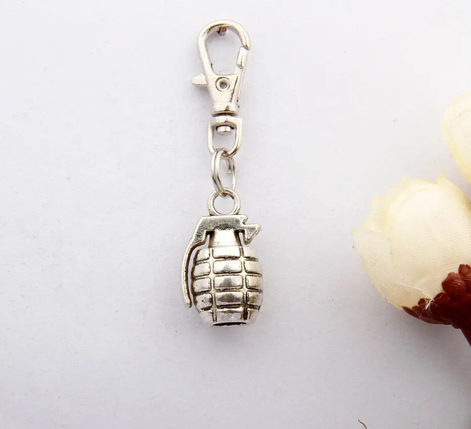 

Rotating Keychain New Women Gifts Fashion Vintage Silver Charms Key Chain DIY Fit Jewelry Findings Grenade Bomb 30PcsE161