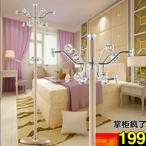 

The European style clothes stand on the floor of the clothes stand on the clothes rack revolving creative fashionable simple hom